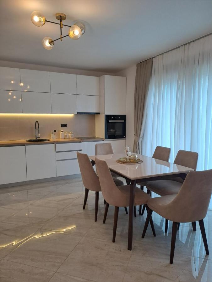 Lux Apartment Jovanovic Tivat Exterior photo