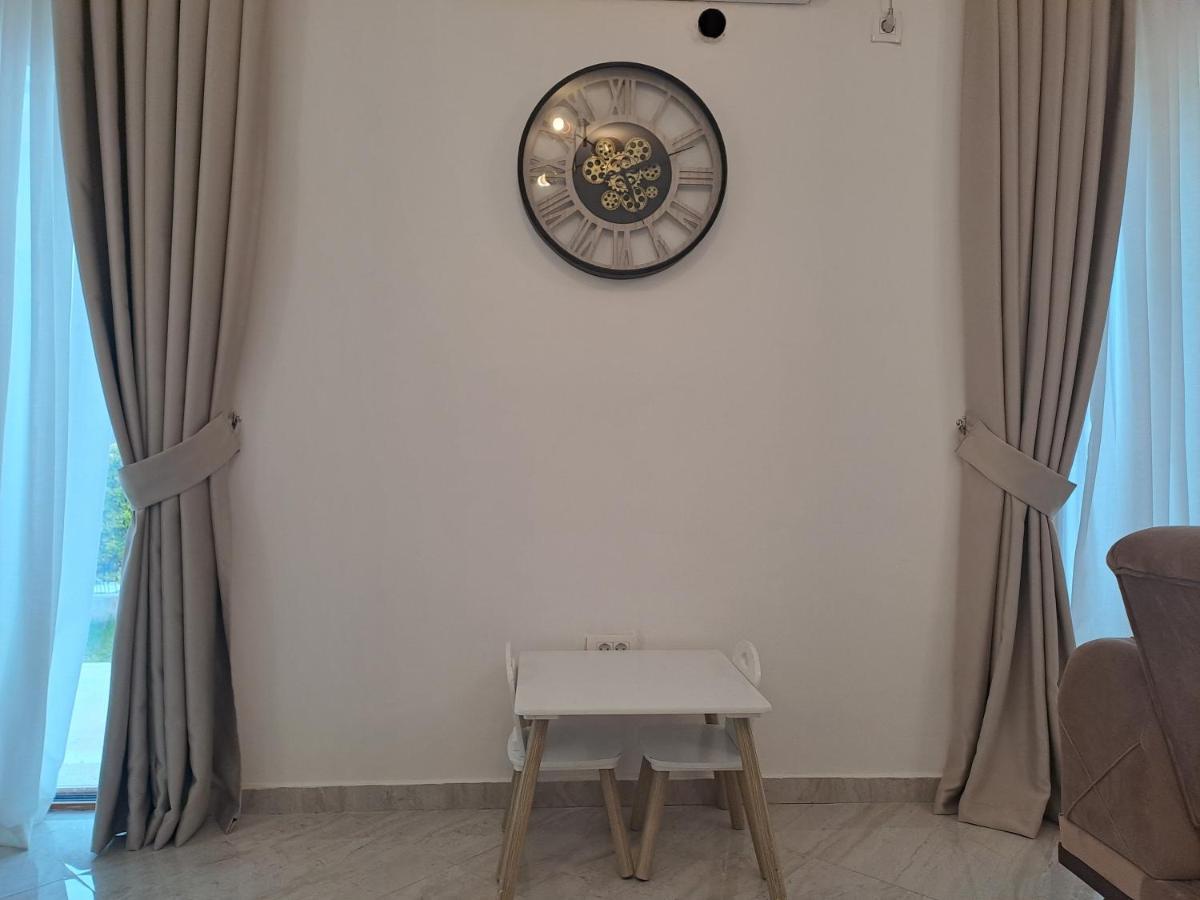 Lux Apartment Jovanovic Tivat Exterior photo